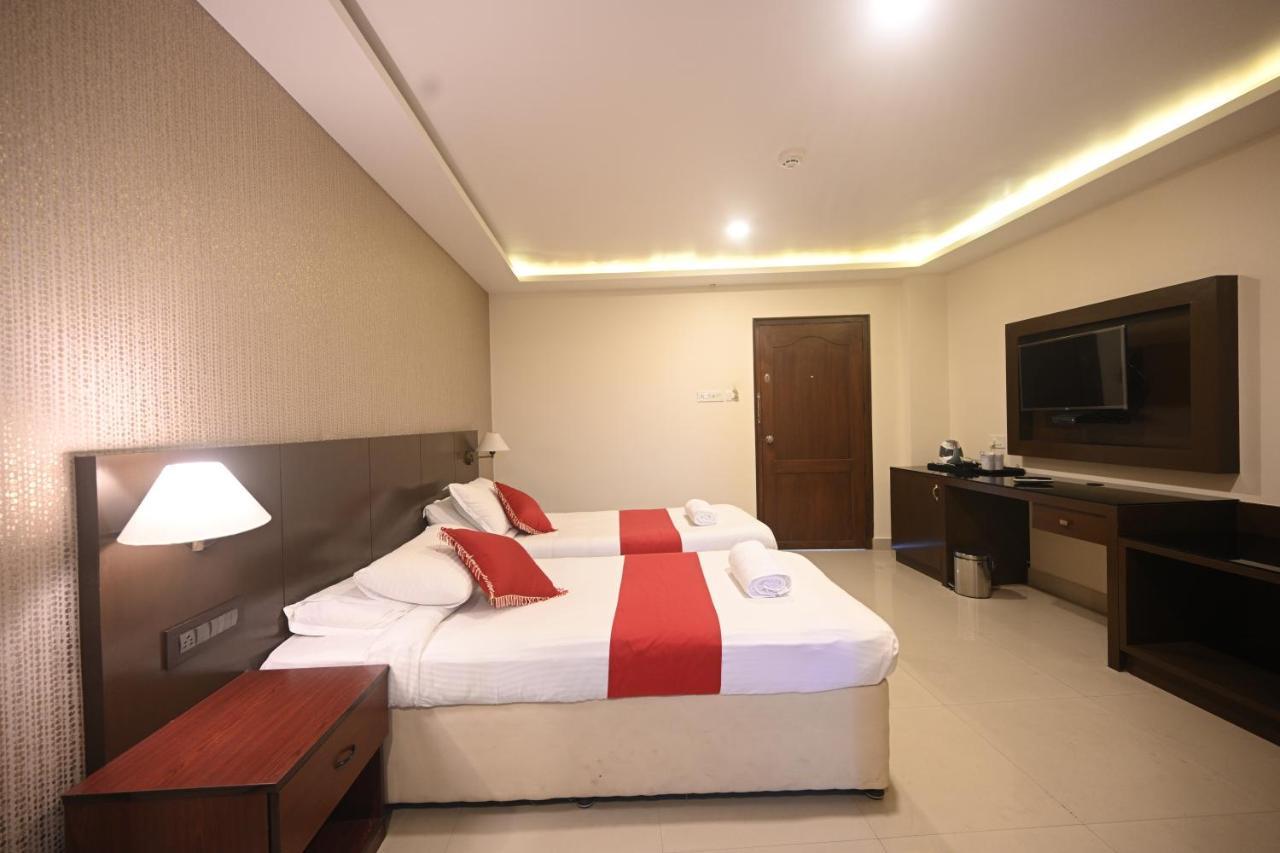 Hotel Bhagavath Gardens Chengannur Екстер'єр фото