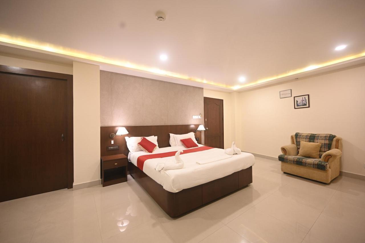 Hotel Bhagavath Gardens Chengannur Екстер'єр фото