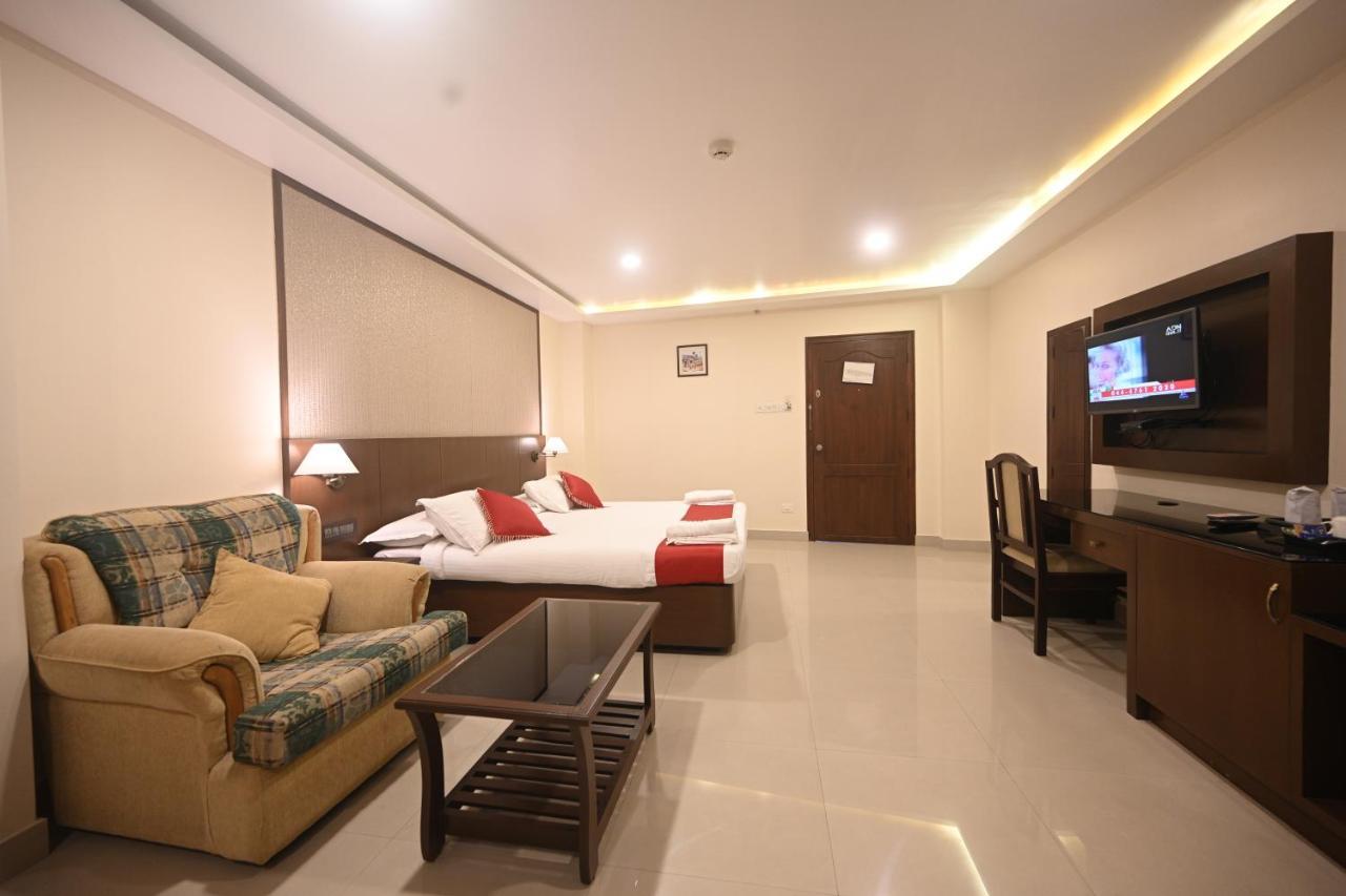 Hotel Bhagavath Gardens Chengannur Екстер'єр фото
