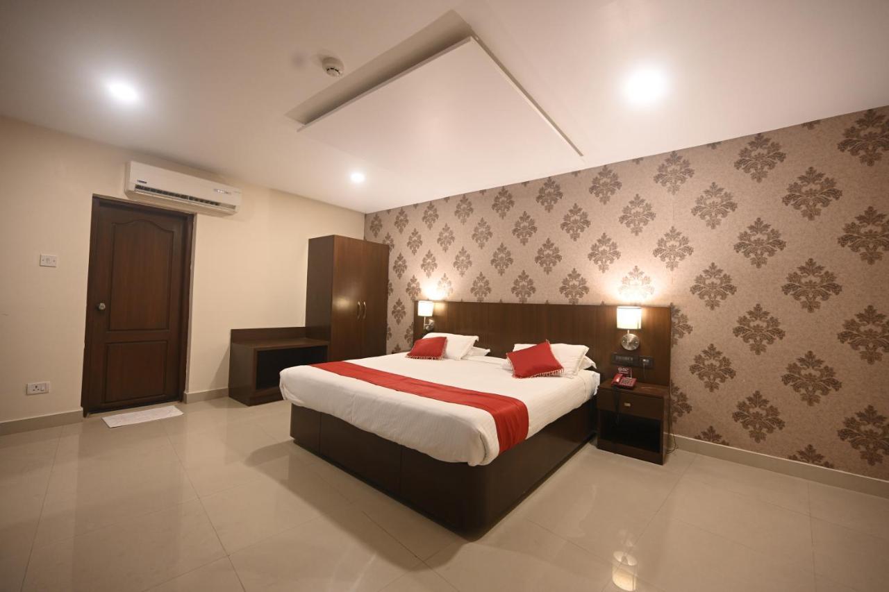 Hotel Bhagavath Gardens Chengannur Екстер'єр фото