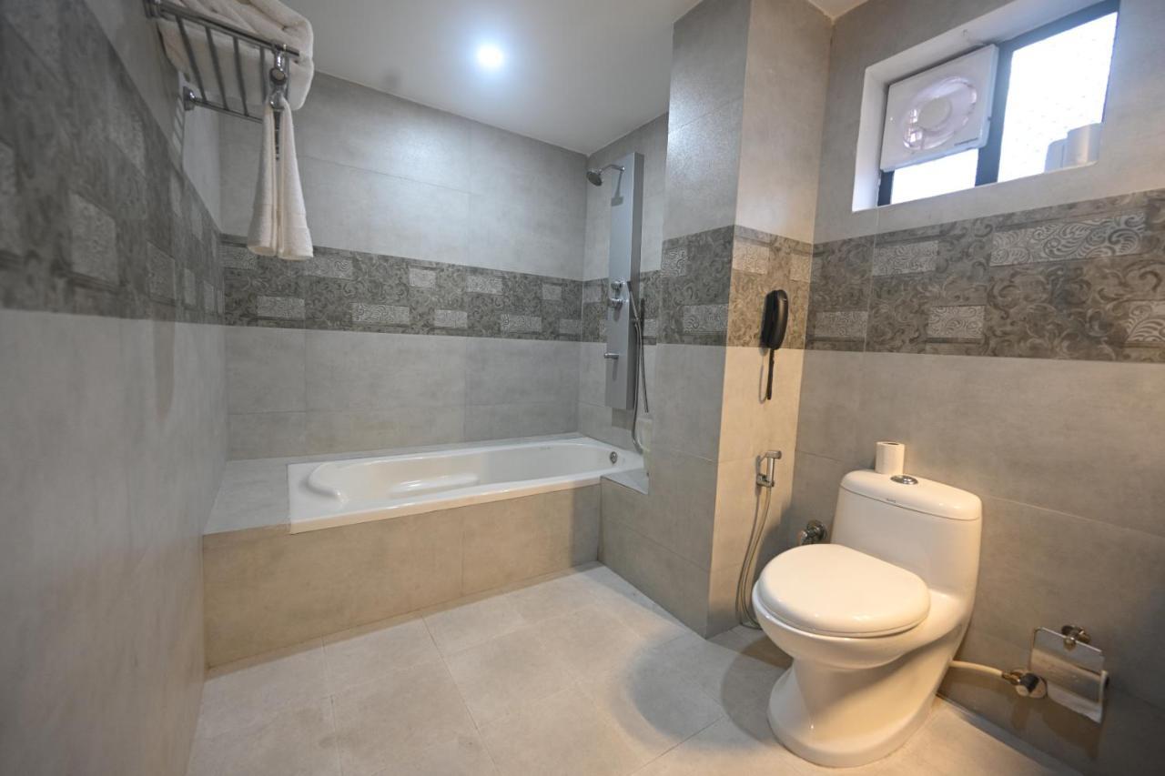 Hotel Bhagavath Gardens Chengannur Екстер'єр фото