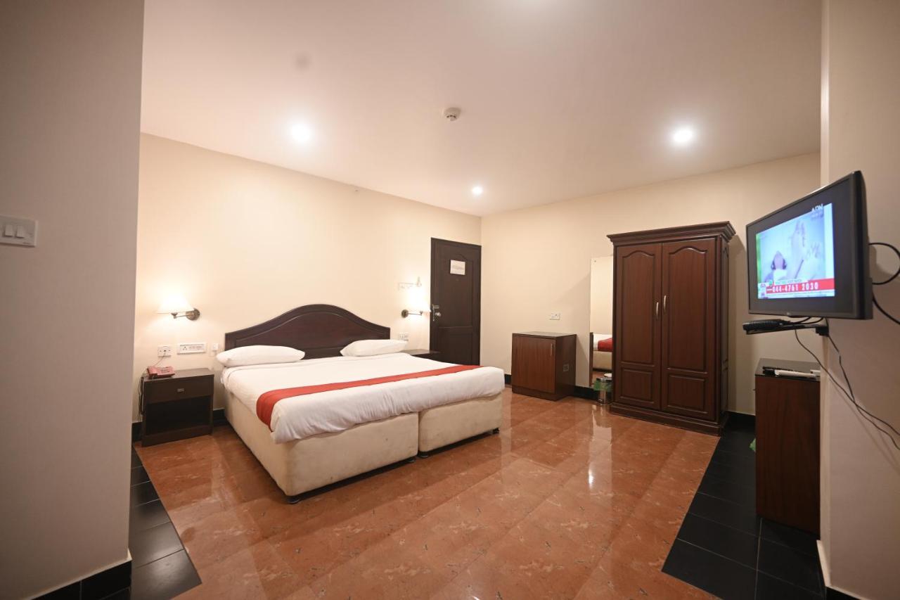 Hotel Bhagavath Gardens Chengannur Екстер'єр фото
